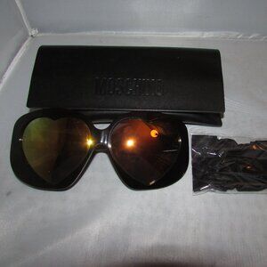 MOSCHINO Heart Black Women Sunglasses New With Case and Cloth